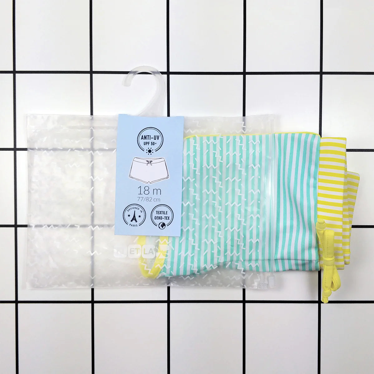 packshot short de bain enfant rayé