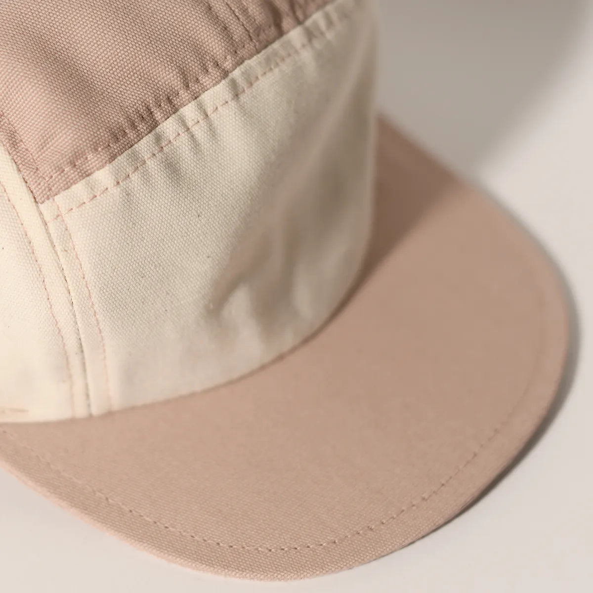 packshot casquette anti-uv enfant five panel cap rose