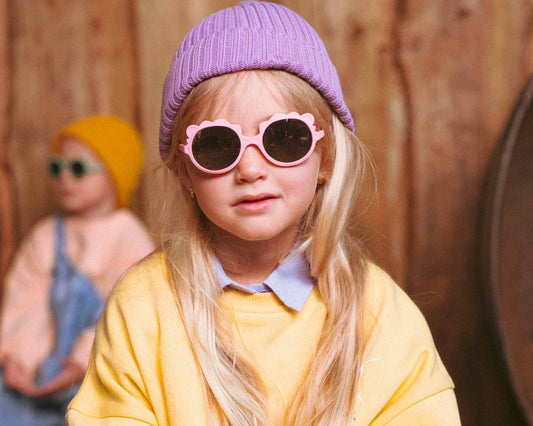 Pourquoi les enfants doivent porter des lunettes de soleil ?