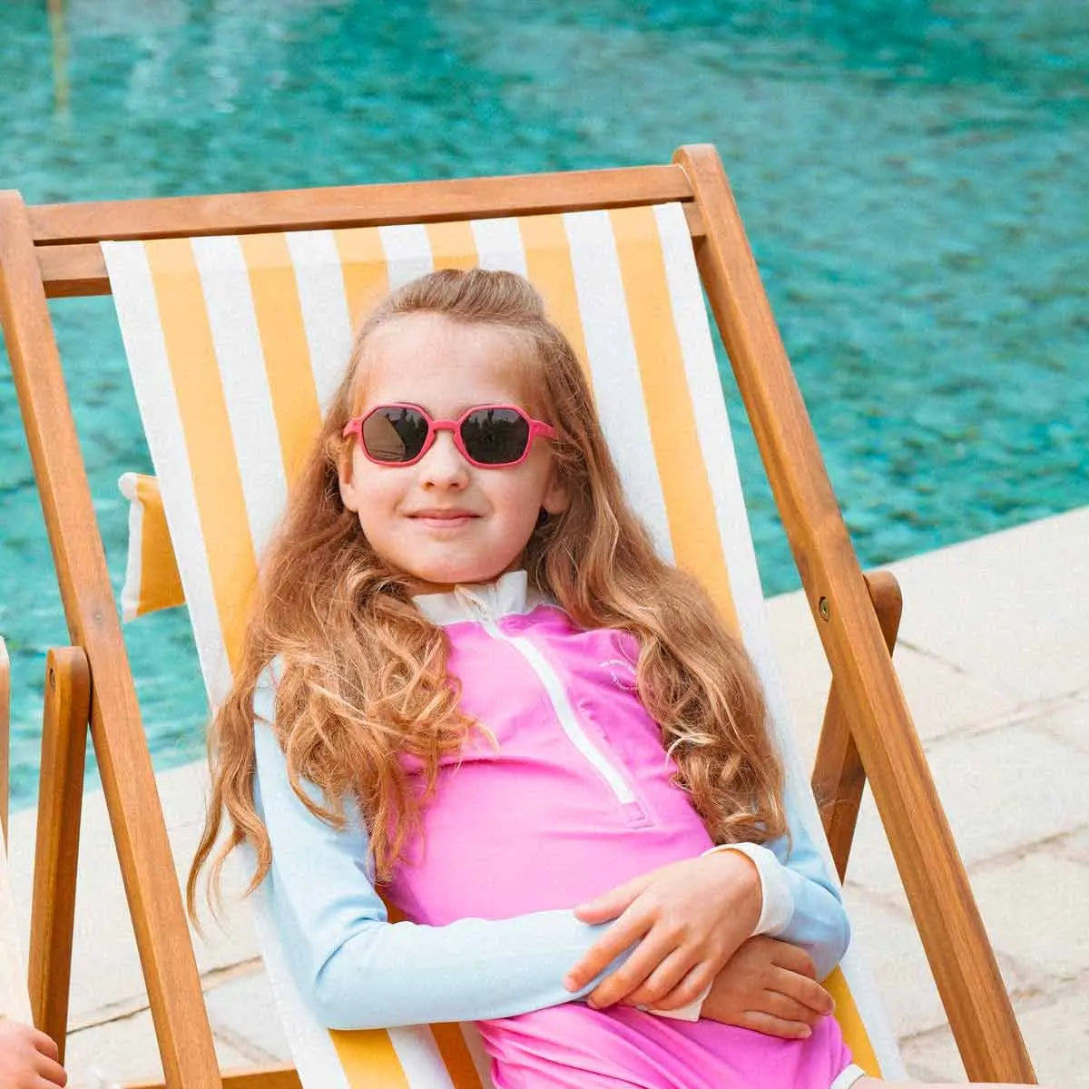 lunettes de soleil hexagonale enfant framboise