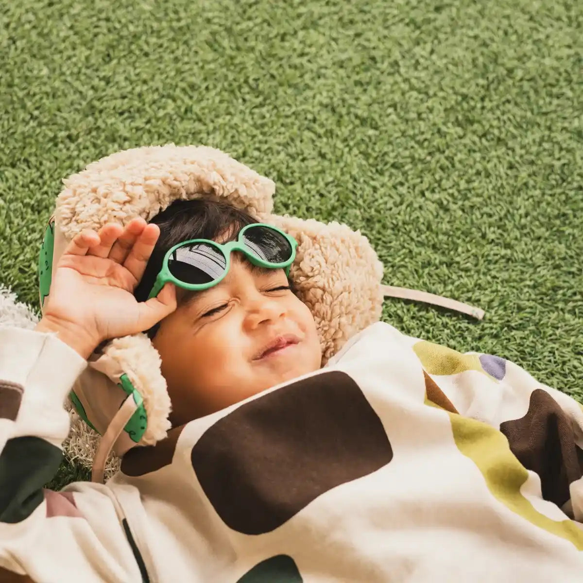 lunettes de soleil enfant rozz pelouse