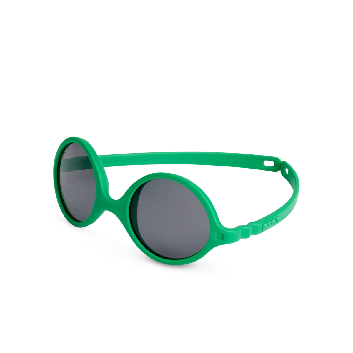 packshot lunettes de soleil bébé diabola pelouse