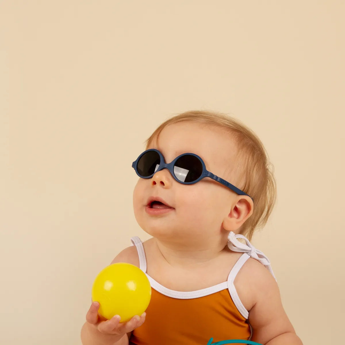 bébé avec lunette diabola bleu denim