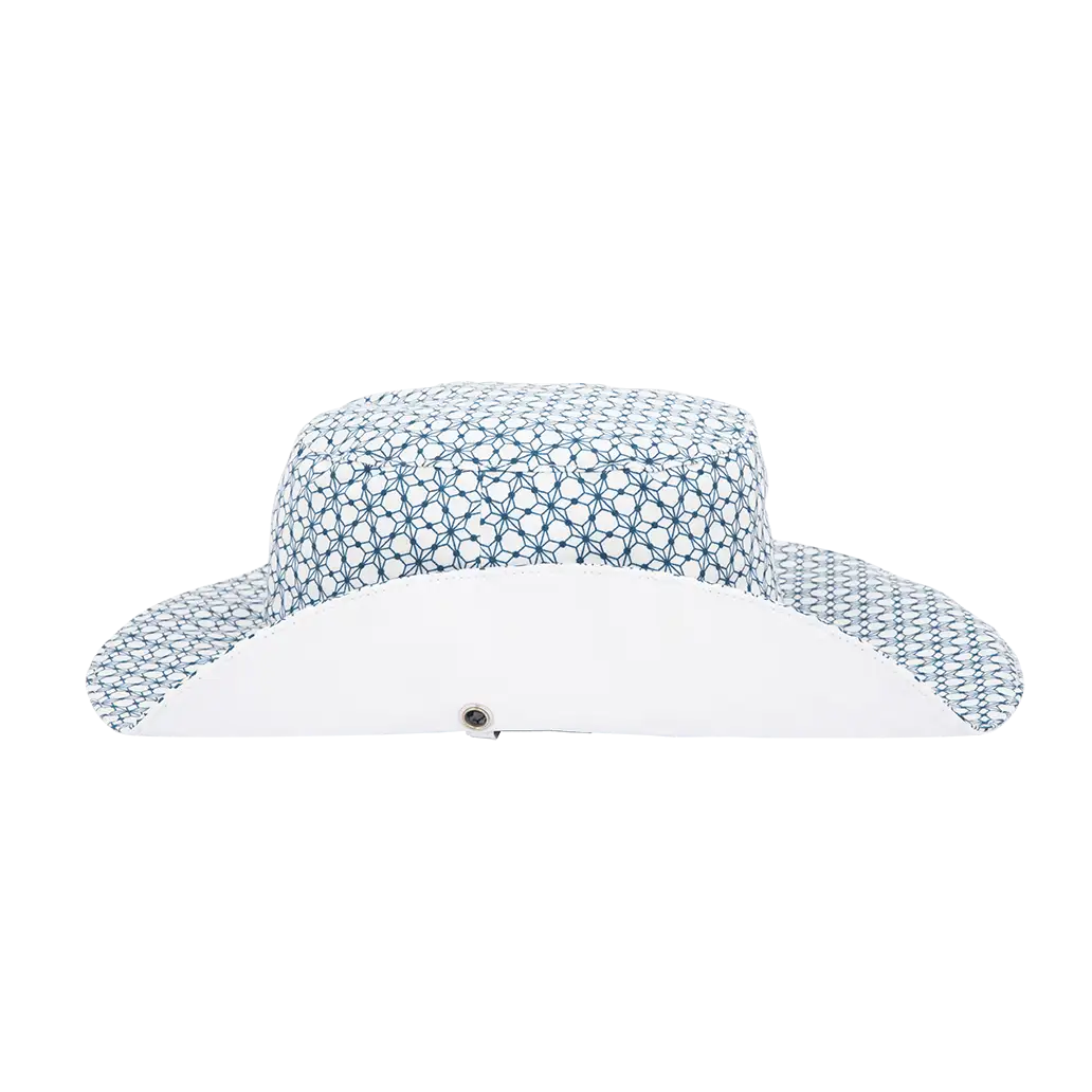 chapeau antiuv kapel motif graphik style