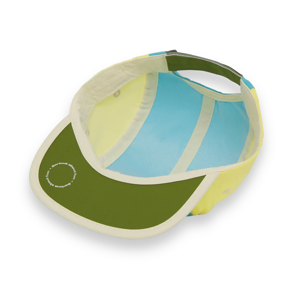 packshot casquette enfant 5panel bleu arc en ciel