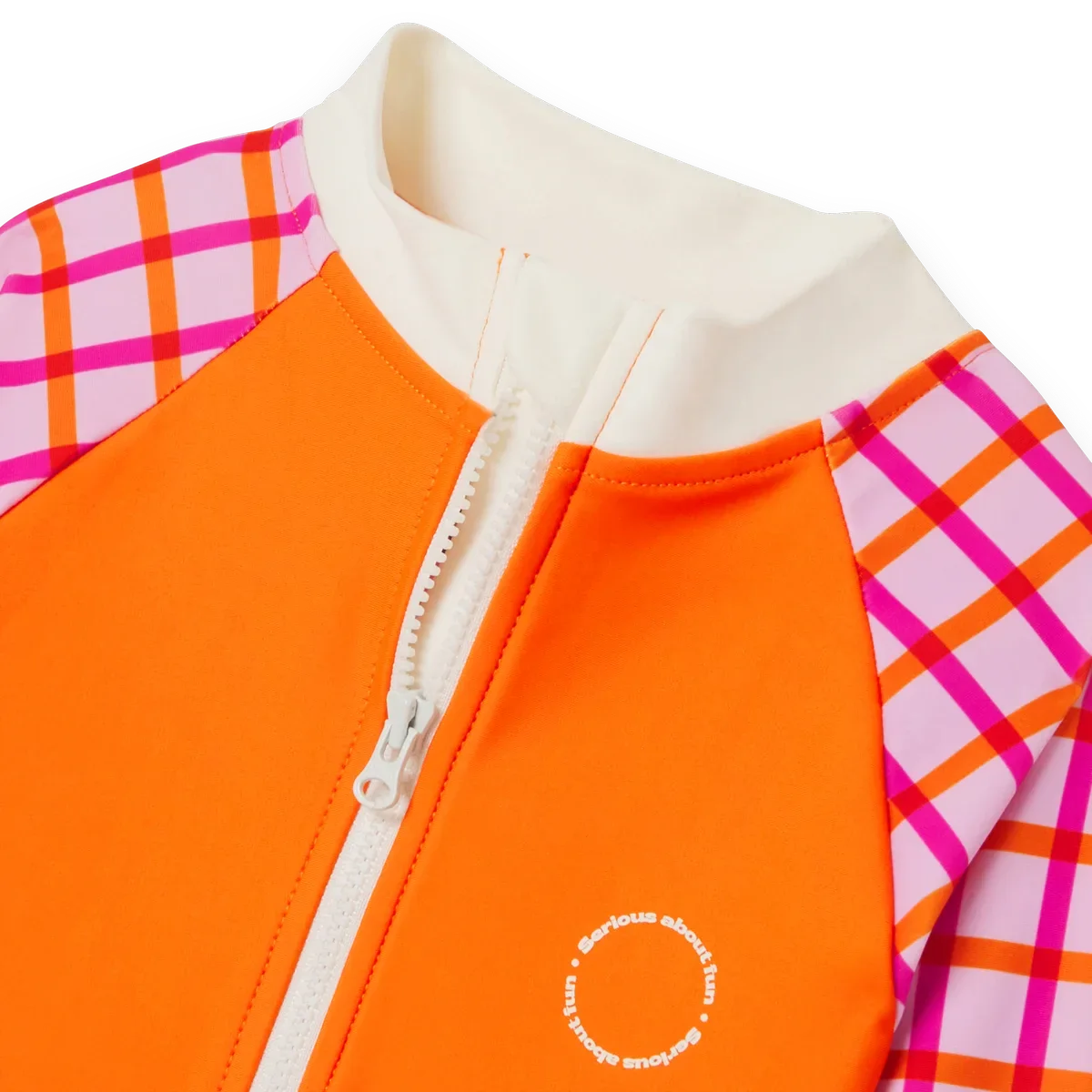 packshot maillot une piece fille rose tartan