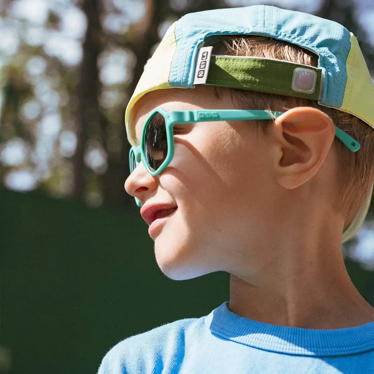 lunettes de soleil hexagonale enfant bleu lagon