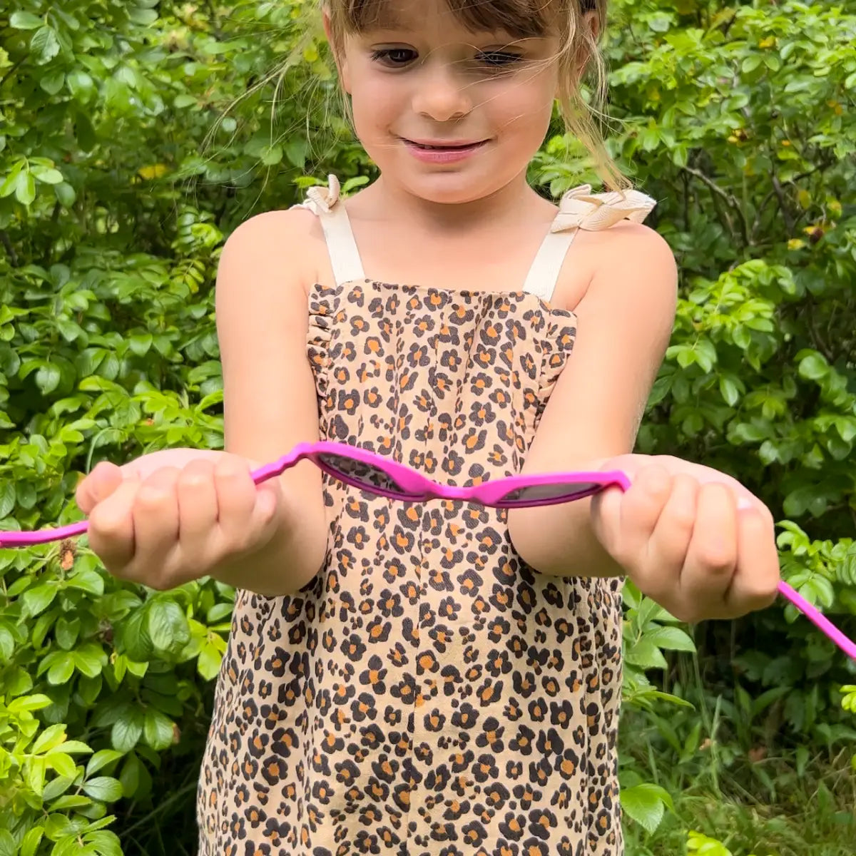 lunettes de soleil enfant rozz fushia