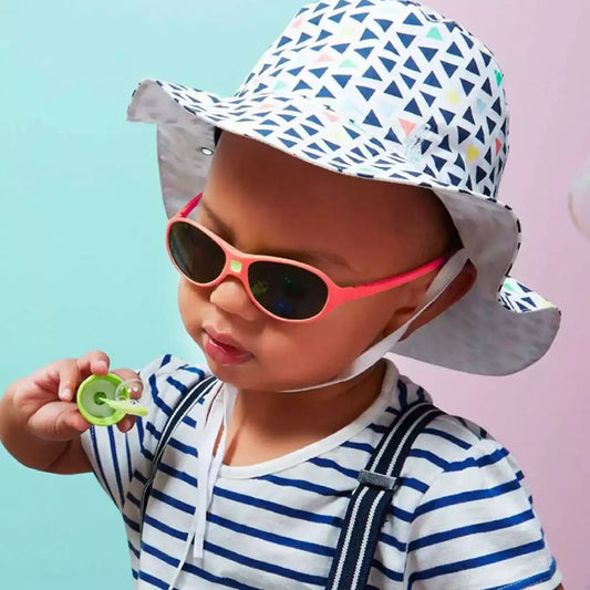 Garçon avec solaire jokaki et kapel