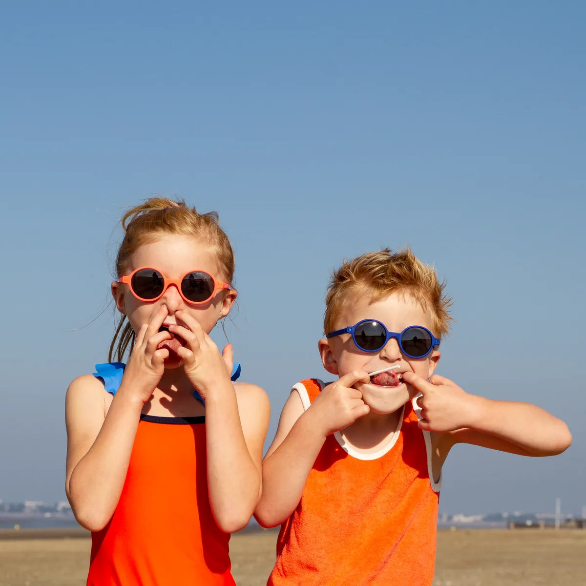 lunettes de soleil junior rozz bleu électrique