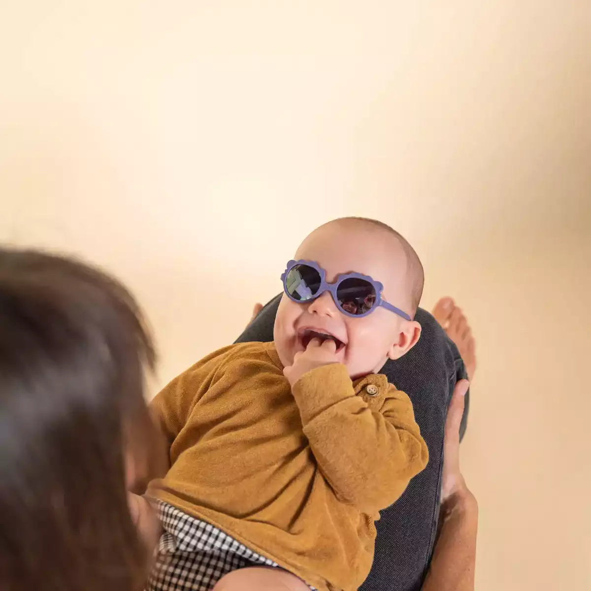 lunettes de soleil bébé enfant lion lila