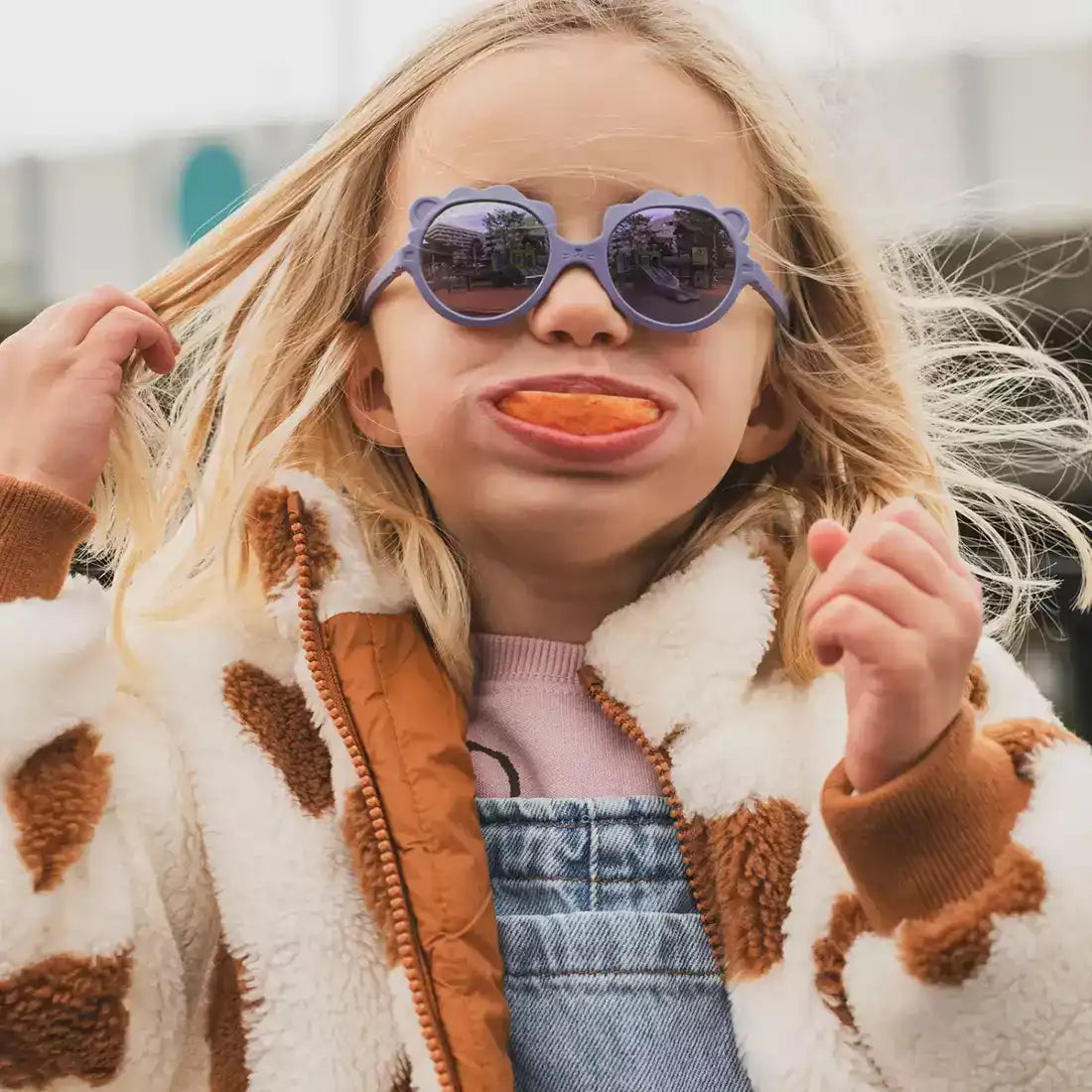 lunettes de soleil bébé enfant lion lila